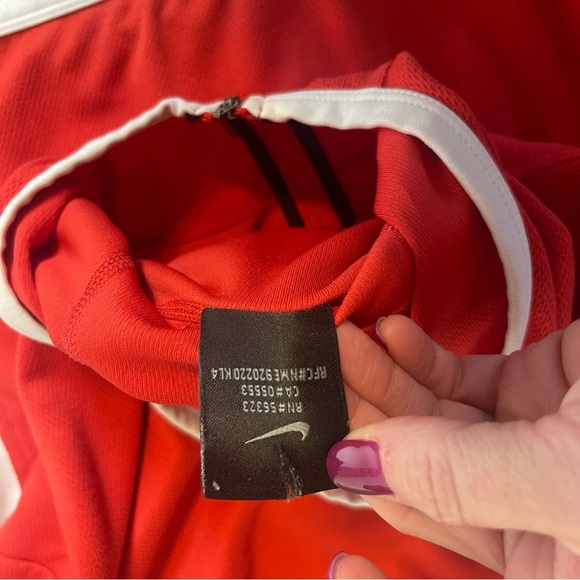 Nike Women’s Red‎ and White Long Sleeve 1/4 Zip Hoodie S *C0293 - Picture 9 of 11